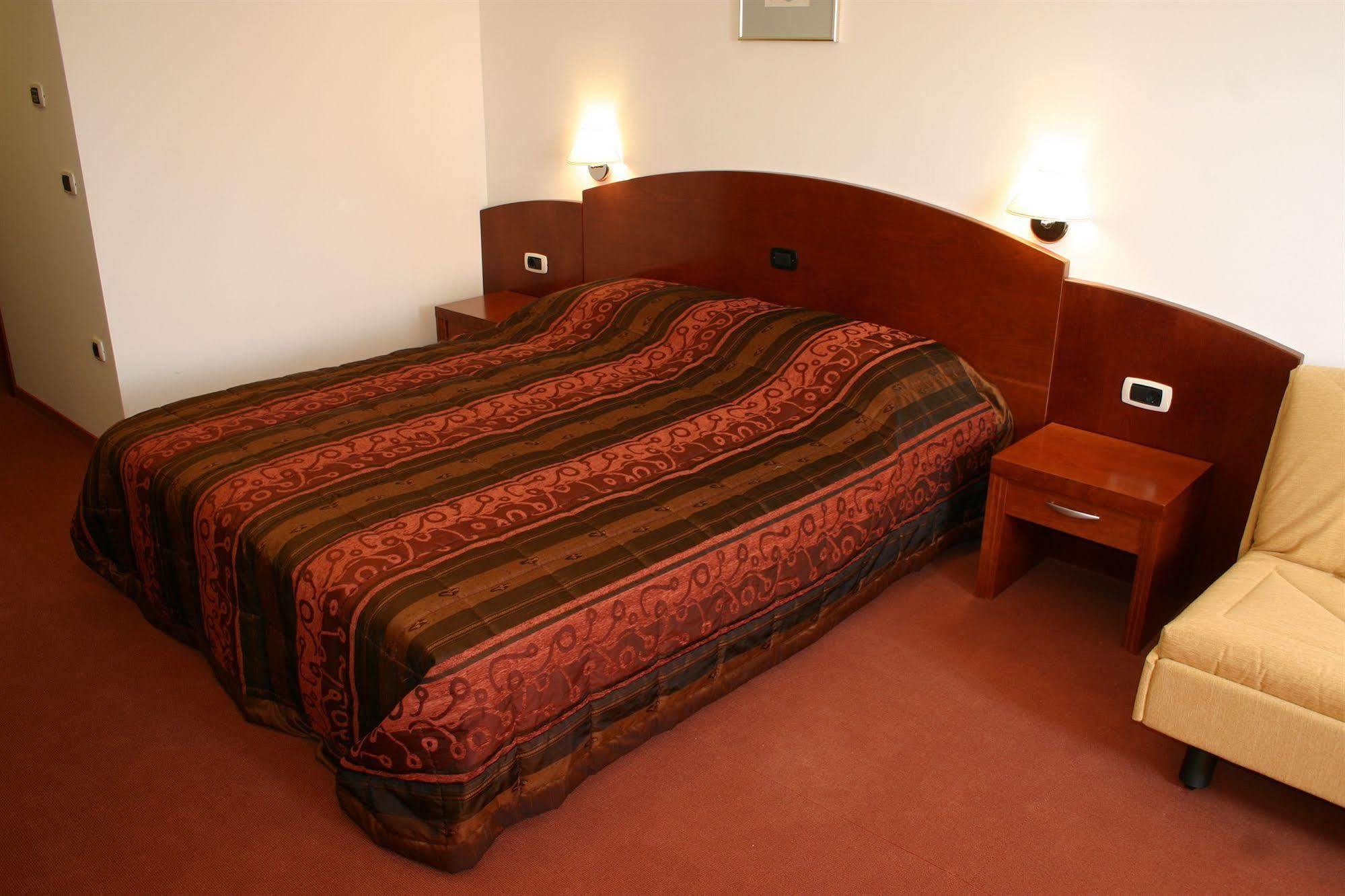 Hotel Krek Superior Lesce  Zewnętrze zdjęcie