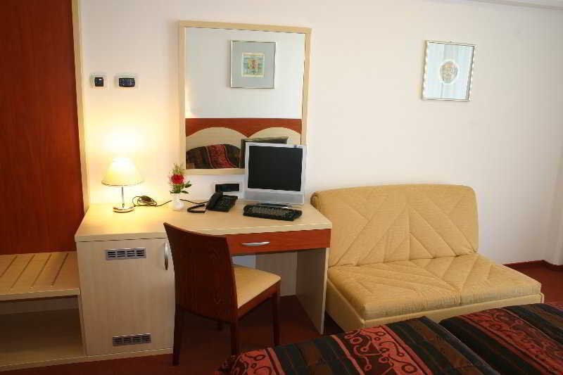 Hotel Krek Superior Lesce  Zewnętrze zdjęcie